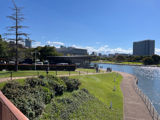 富山市環水公園