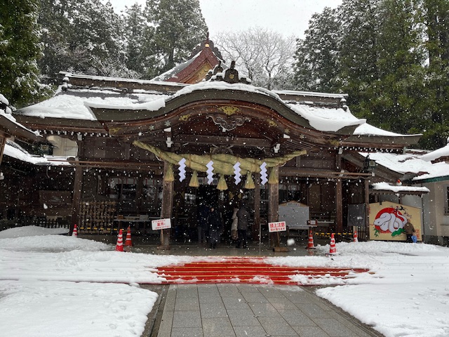 白山比咩神社で大晦日参り（2024年）