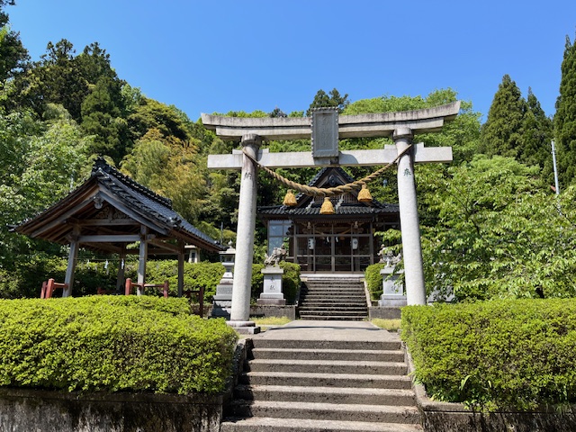 5月野朔日参りをしました。（白山神社）